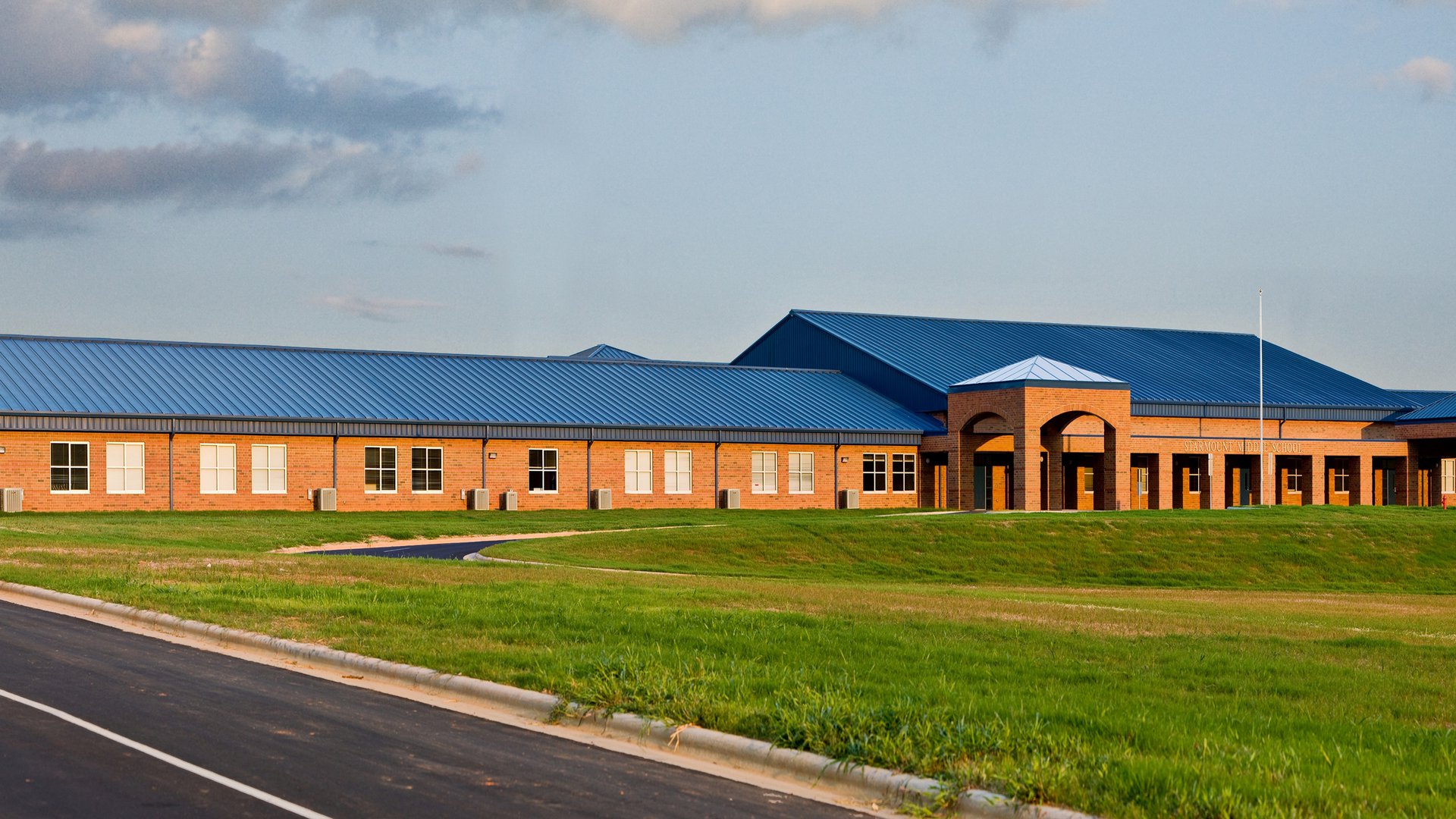 Starmount Middle School